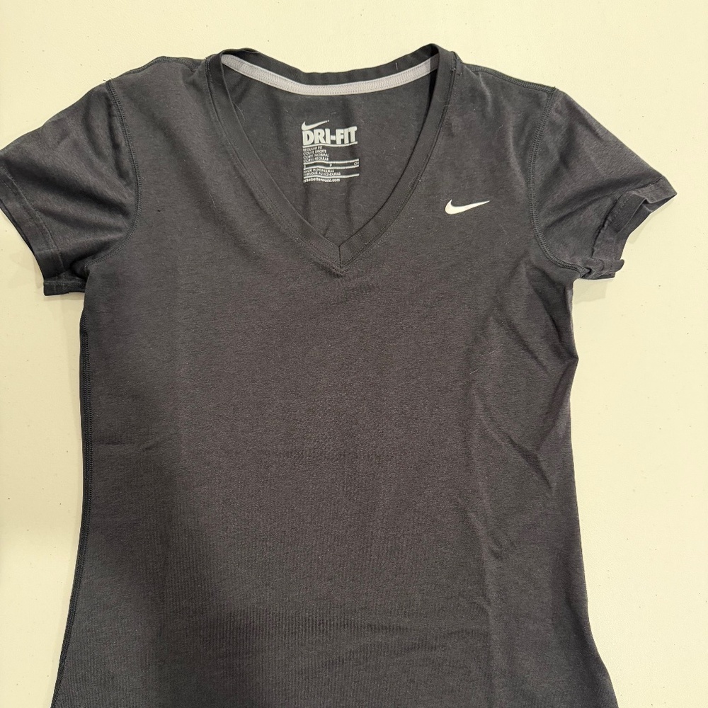 Black Nike Dry Fit T-Shirt - Small